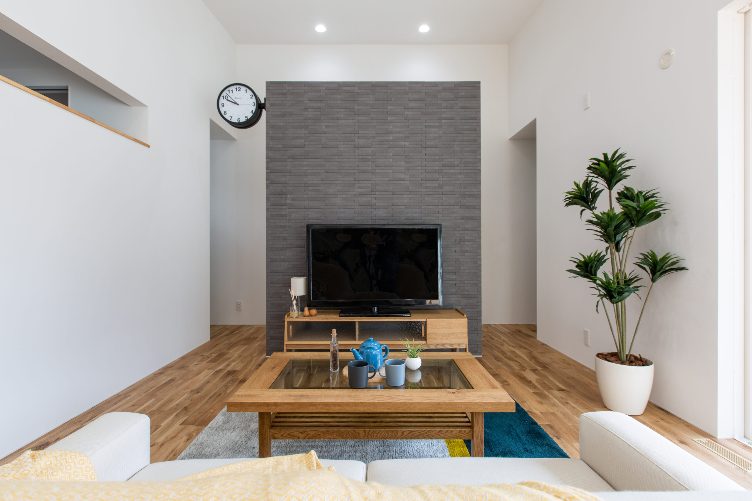 岐阜市 高性能住宅 【ワンちゃんと暮らすL字型の家】 木を活かしたナチュラルリビング