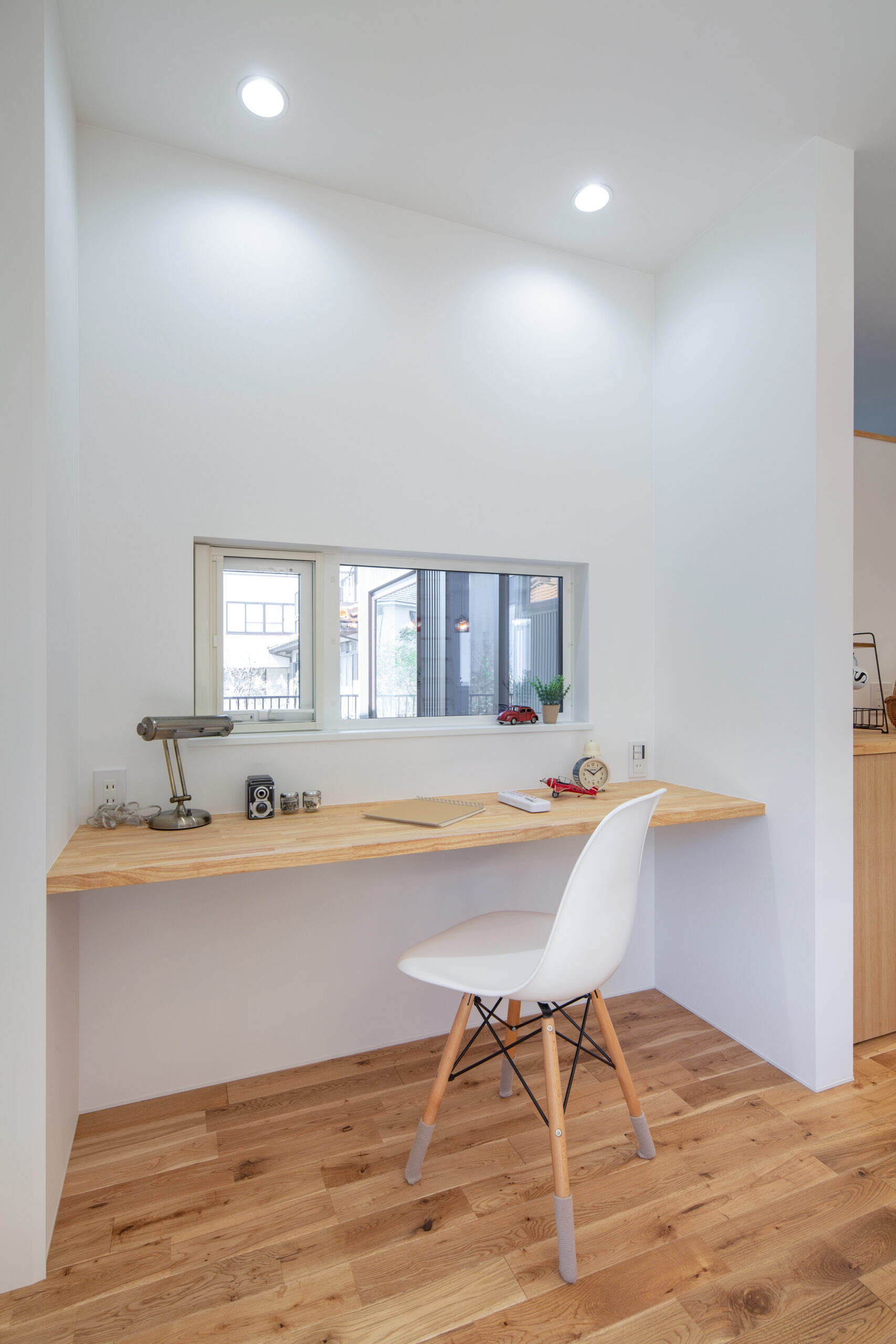 アスレチックネットのある平屋で、家族が楽しく過ごせる開放的な住まいの室内空間（施工例）