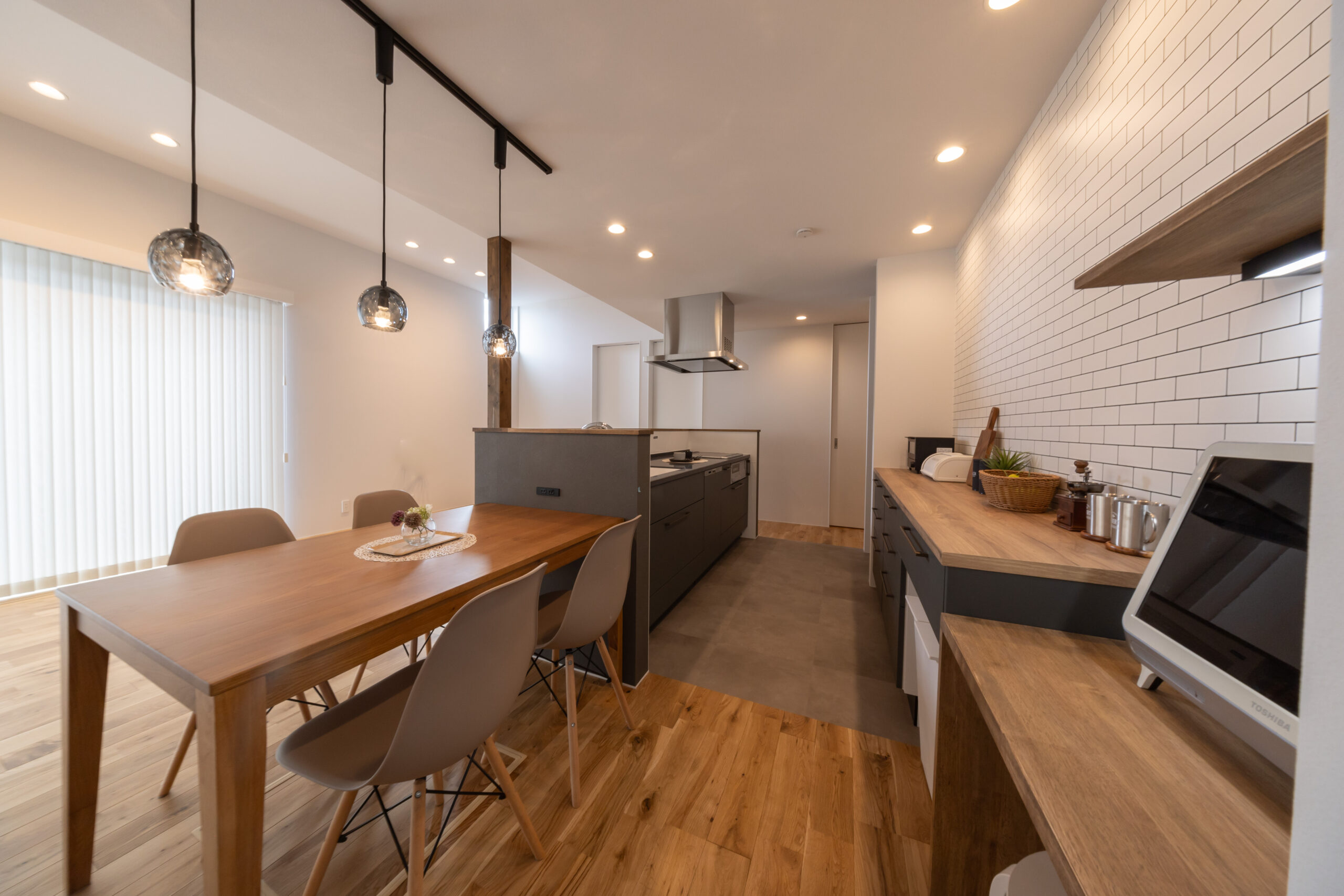 岐阜市 高性能住宅 【回遊する家事楽ハウス】 ナチュラルデザインのダイニング
