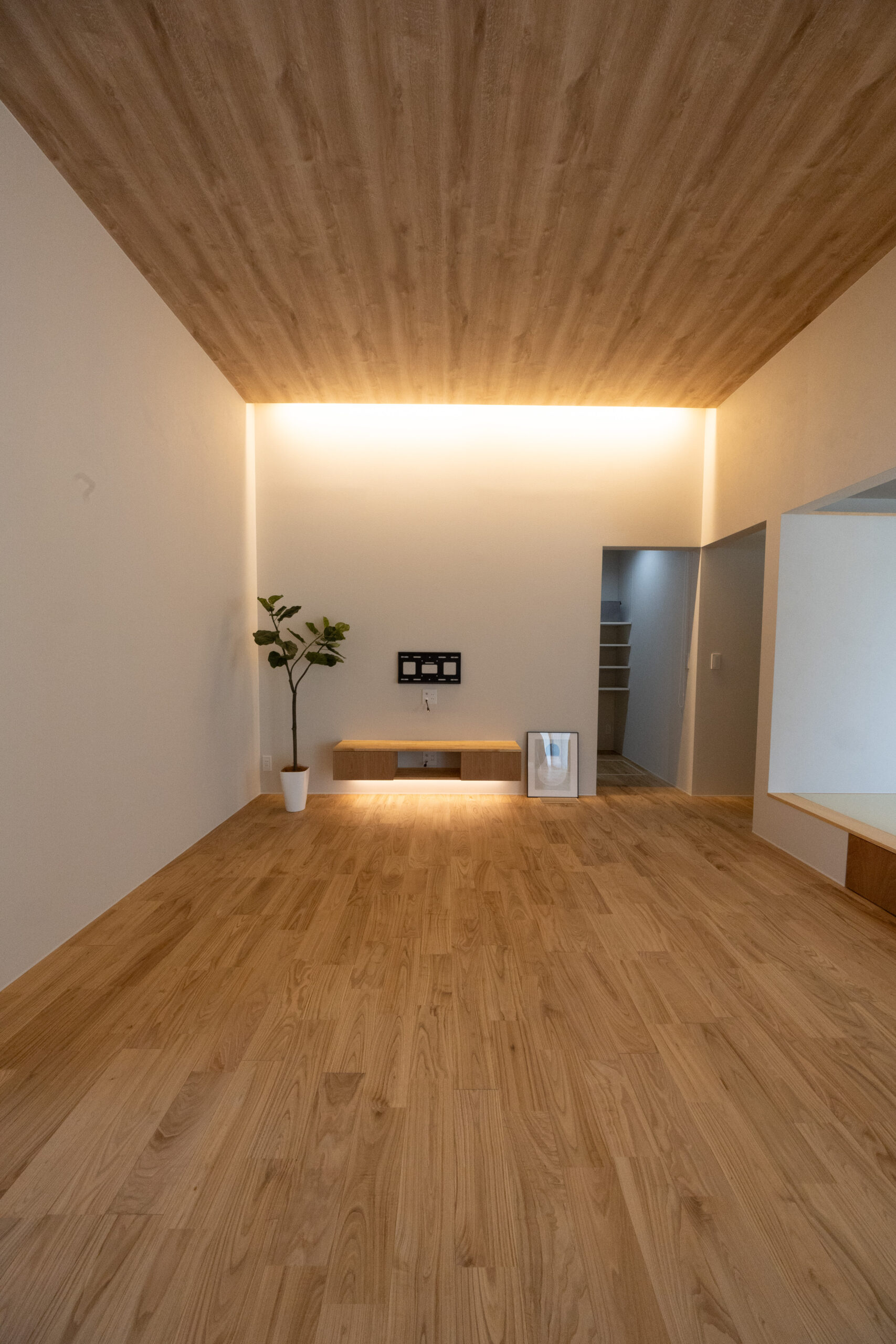 庭を楽しむL字型の家の施工写真