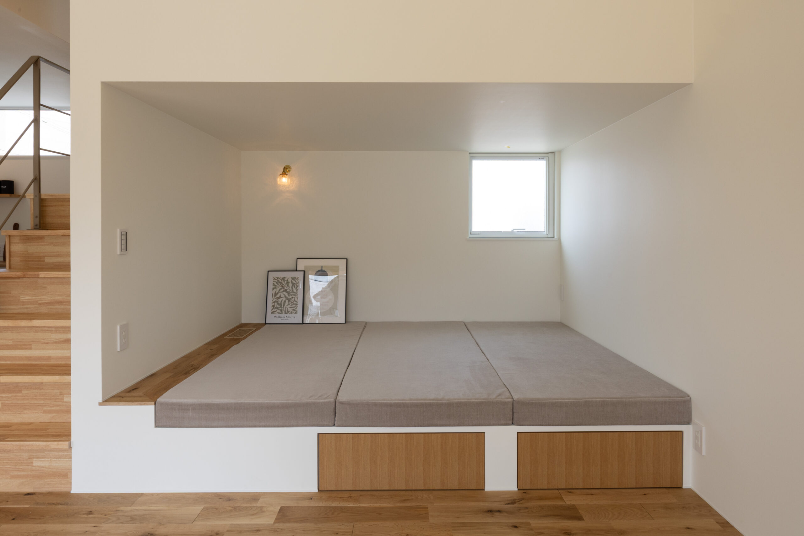 岐阜市に建つ、LDKを中心に多様な居場所を設けた平屋住宅の施工例